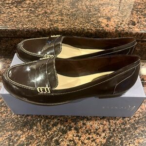 Nickels Red Hook Brown Loafers Women’s Size 8